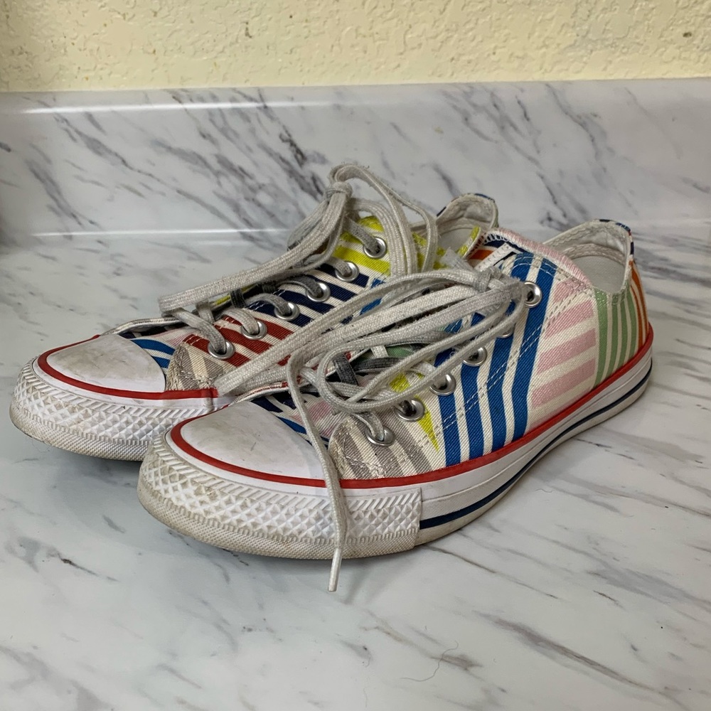 Converse low top fashion sneakers, Multicolor Striped, Men’s 5, Women’s 7
